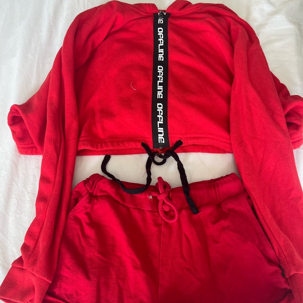 Red lounge set